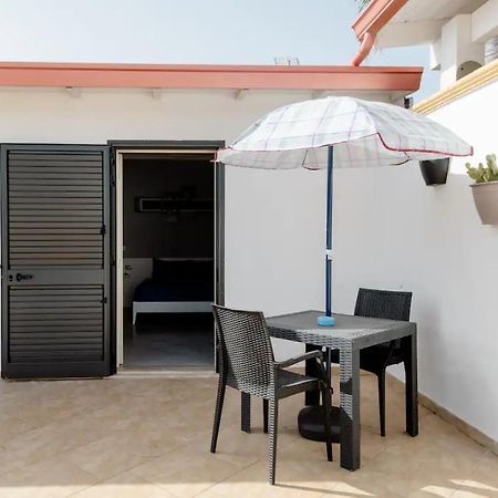 Briciola'S Rooms Porto Cesareo Bagian luar foto