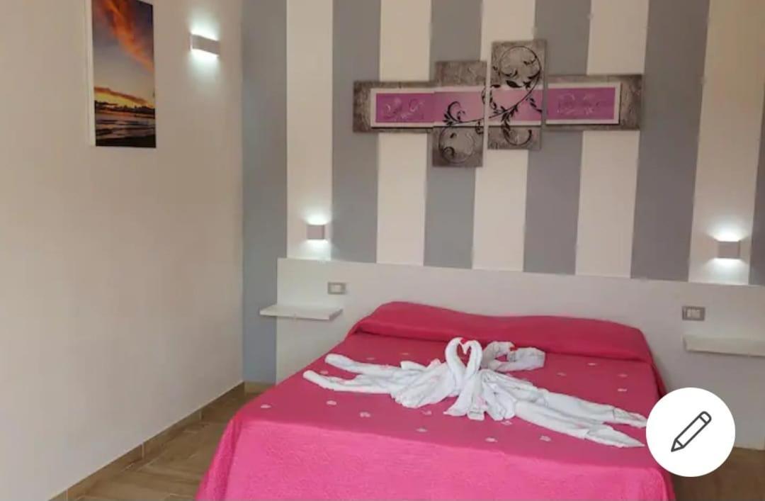 Briciola'S Rooms Porto Cesareo Bagian luar foto