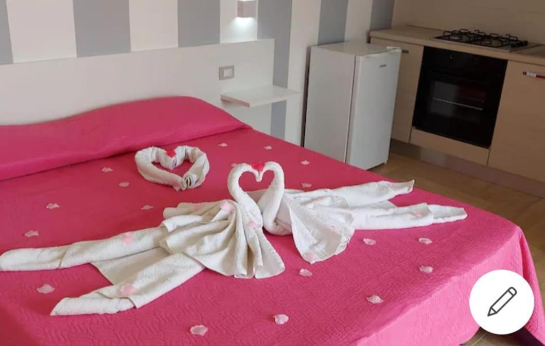 Briciola'S Rooms Porto Cesareo Bagian luar foto