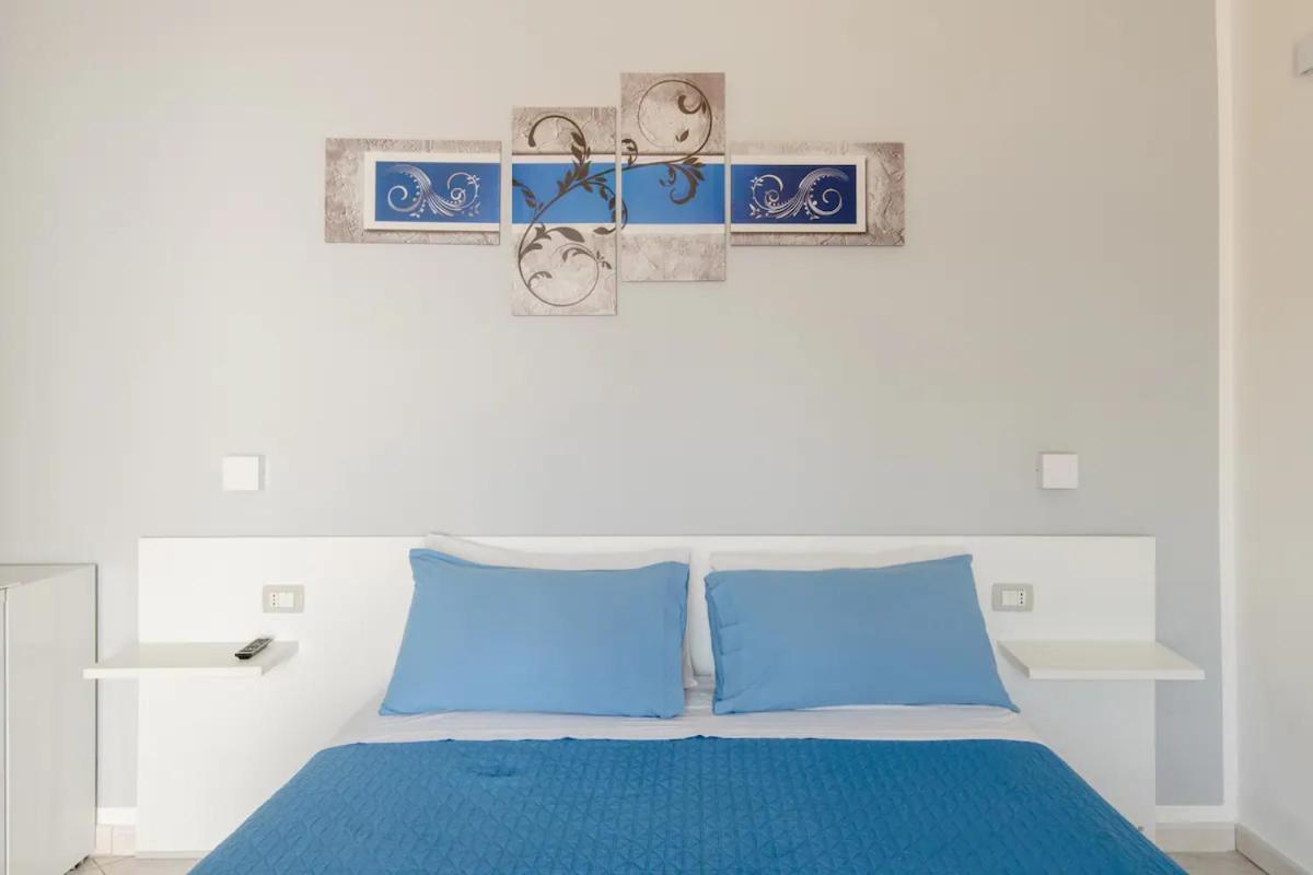 Briciola'S Rooms Porto Cesareo Bagian luar foto