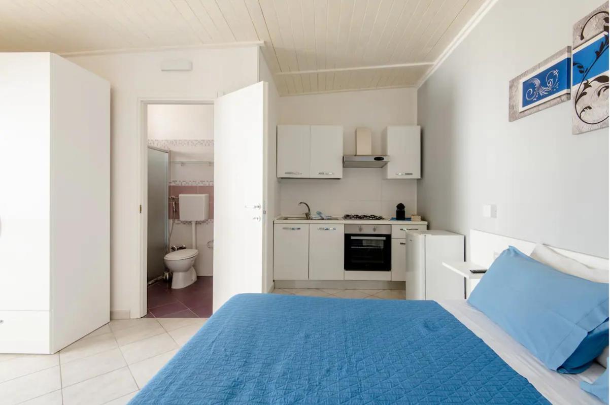 Briciola'S Rooms Porto Cesareo Bagian luar foto