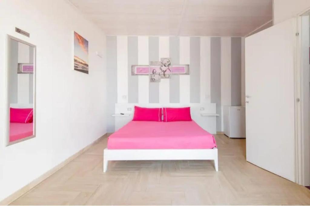 Briciola'S Rooms Porto Cesareo Bagian luar foto
